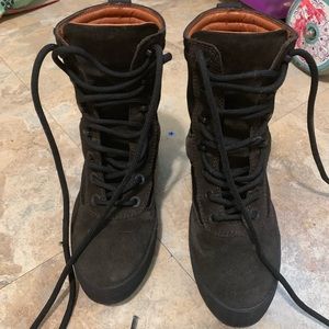 Yeezy Season 3 Combat Boots Women